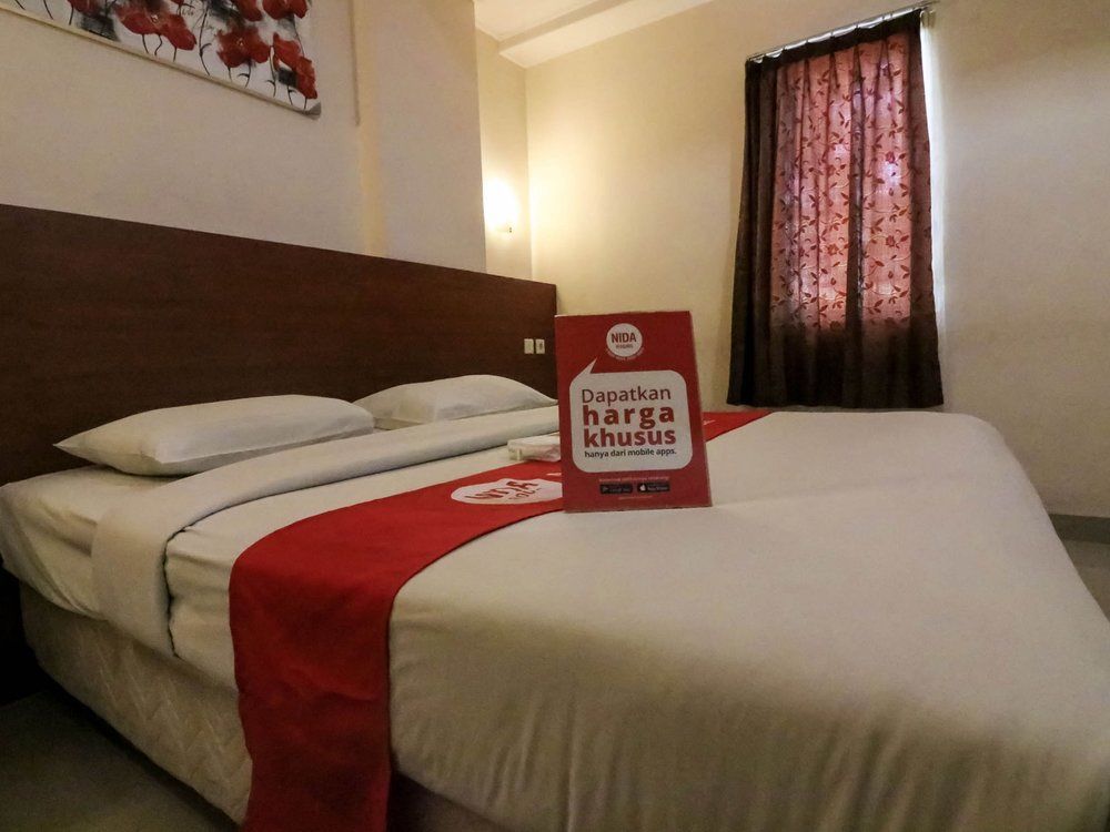 Hotel Reddoorz @ Raya Kuta Kuta Lombok Exterior foto